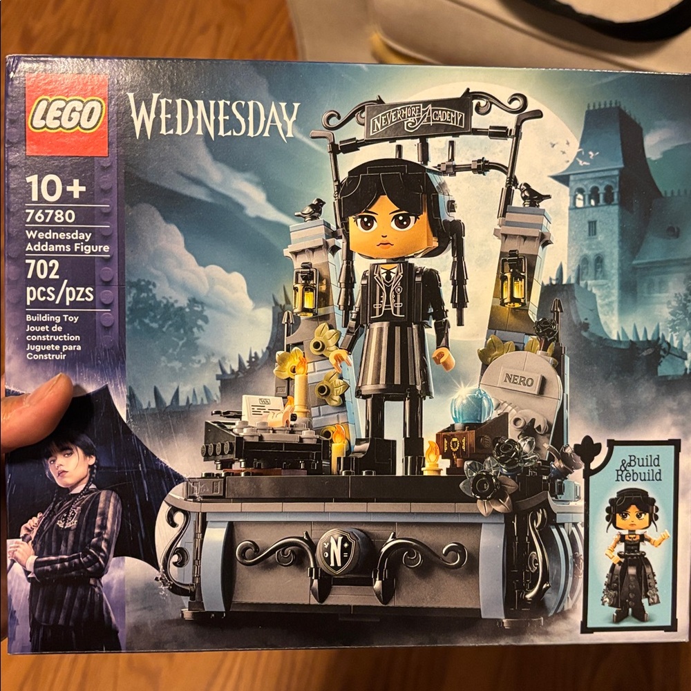 Lego Wednesday 76780 Wednesday Addams Figure 702 Pcs new sealed